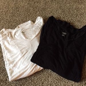 Mossimo v neck long sleeve T-shirt bundle xxl